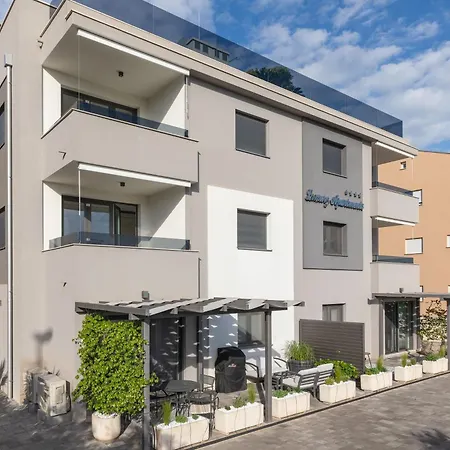 Apartment Luxus No 3 In Mit Balkon I Naehe Altstadt &