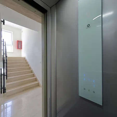Luxus No 3 In Mit Balkon I Naehe Altstadt & Apartment Zadar