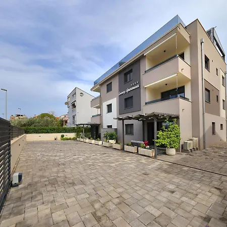 Apartment Luxus No 3 In Mit Balkon I Naehe Altstadt &