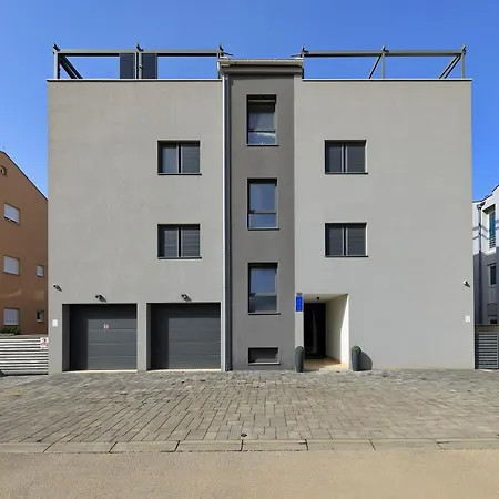 Apartment Luxus No 3 In Mit Balkon I Naehe Altstadt & *