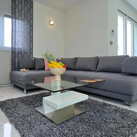 Apartment Luxus No 3 In Mit Balkon I Naehe Altstadt & *