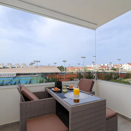 Luxus No 3 In Mit Balkon I Naehe Altstadt &