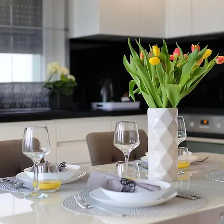 Apartment Luxus No 3 In Mit Balkon I Naehe Altstadt & *