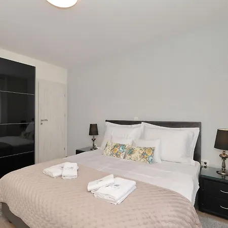 Luxus No 3 In Mit Balkon I Naehe Altstadt & * Zadar