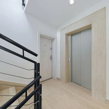 Luxus No 3 In Mit Balkon I Naehe Altstadt & Apartment Zadar