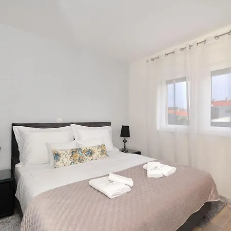 Luxus No 3 In Mit Balkon I Naehe Altstadt & * Zadar