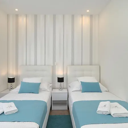 Luxus No 3 In Mit Balkon I Naehe Altstadt & Apartment Zadar